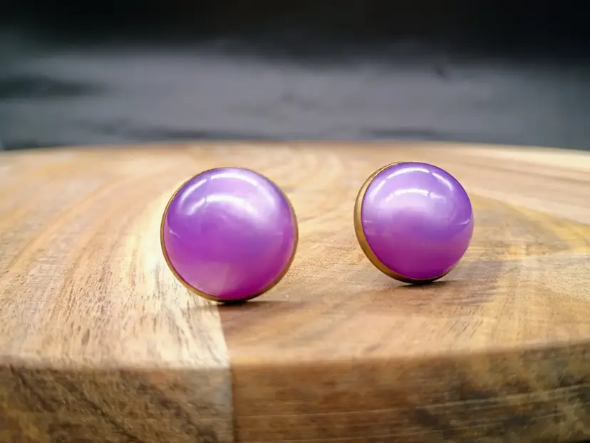 Vintage Unmarked Gold Tone Lavender Pastel Pink Purple Color Glass Round Cabochon Cufflinks