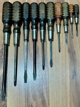 Vintage Irwin Wood Handled Screw Driver 10-Piece Set 7 Flat 3 Phillips