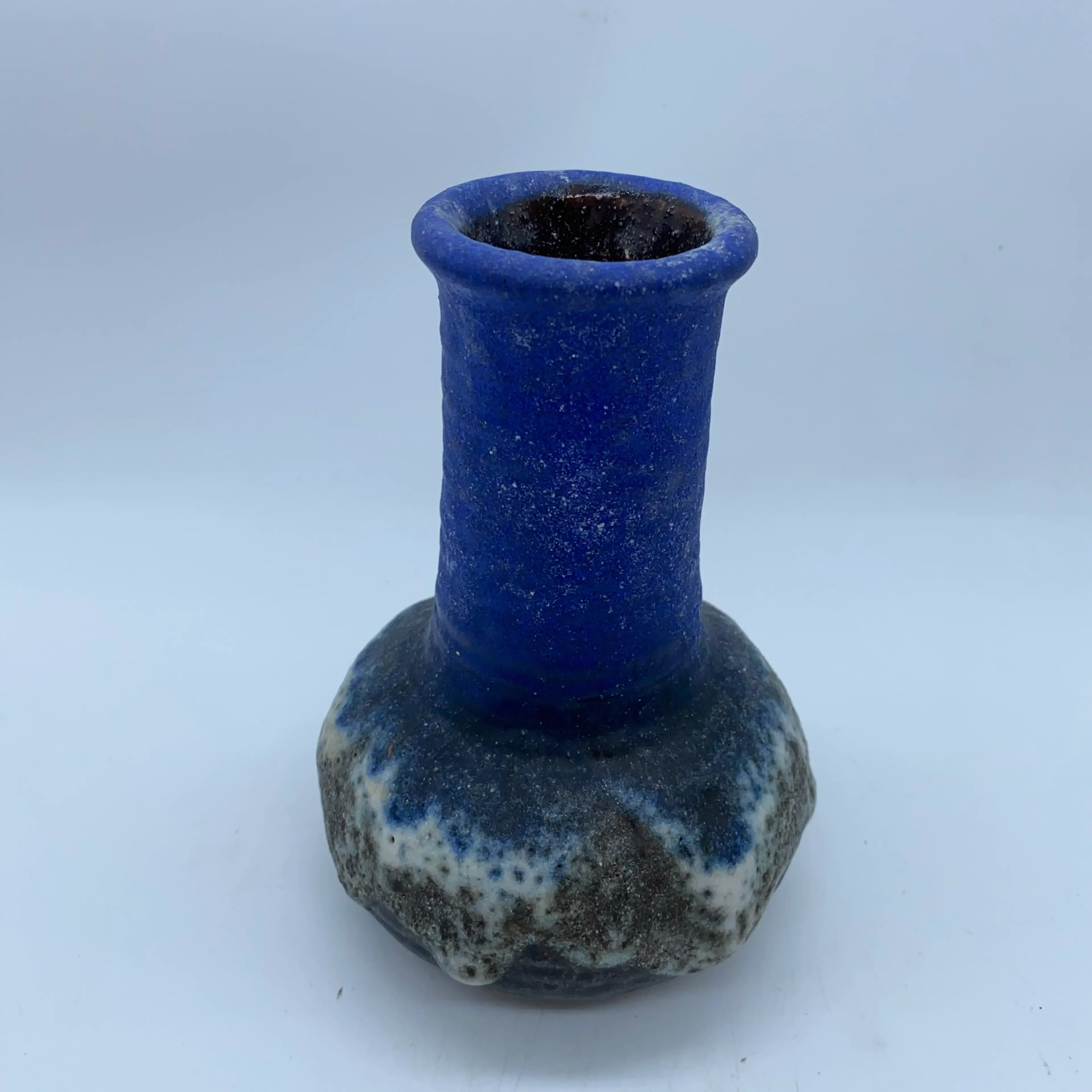 Image 2 of 6