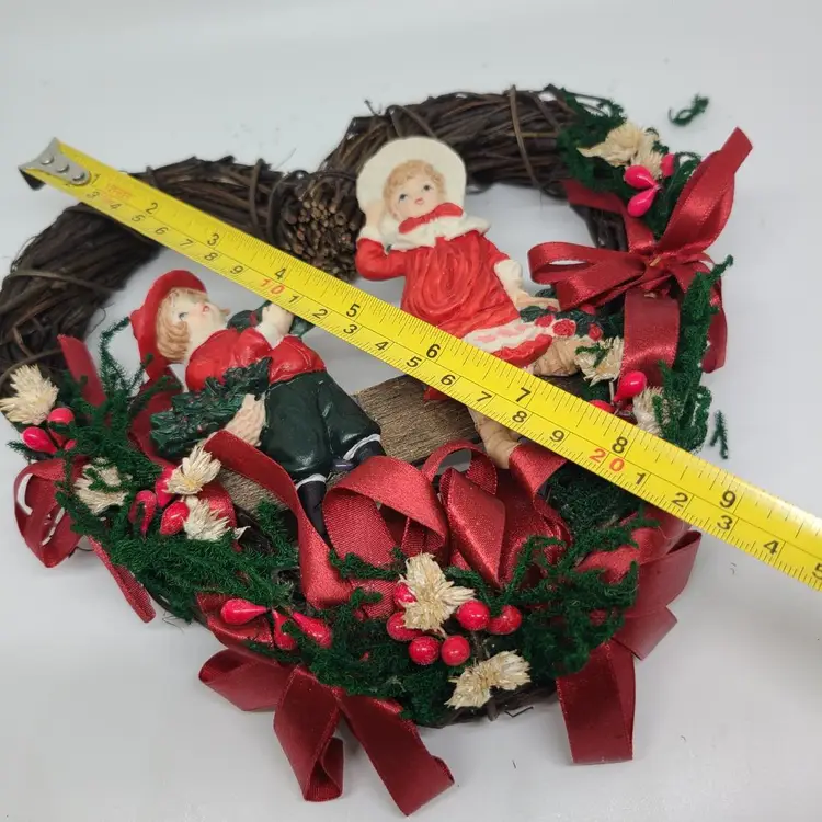 House of Lloyd VTG Kitschy Christmas Wreath 8.5" Dia W Original Box