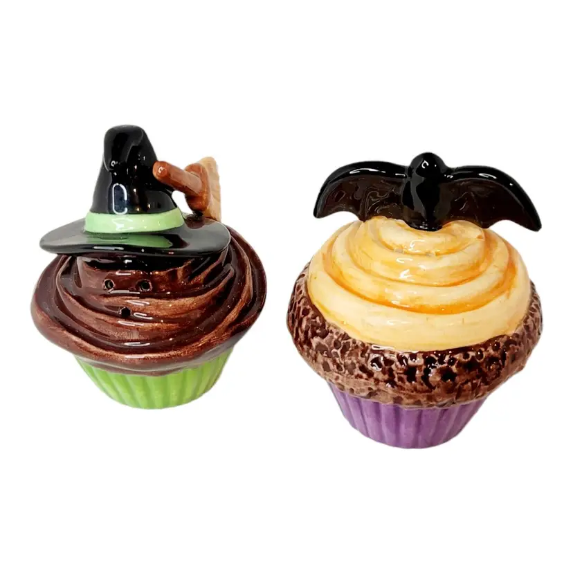 Vintage Halloween Bat and Witch Hat Salt and Pepper Shakers