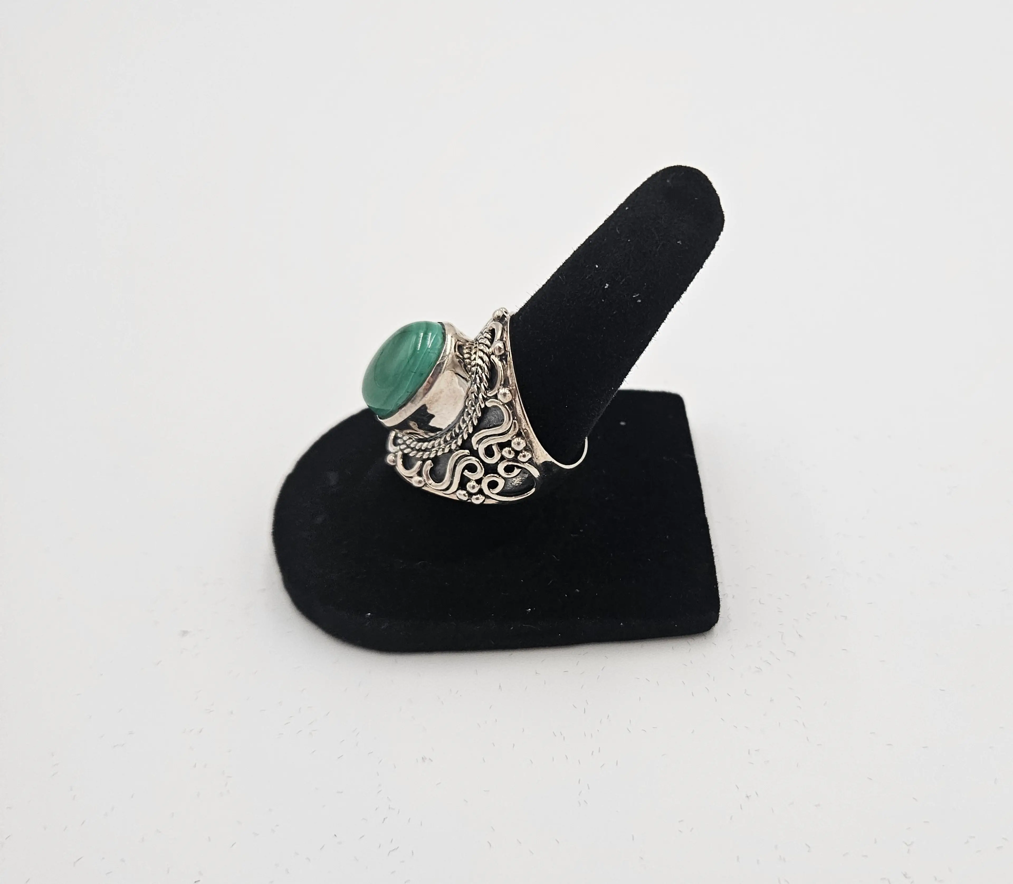 Image 2 of 6