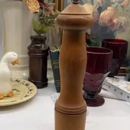 Wooden Pepper Grinder