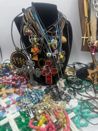 Join Me For A Women Of Faith Jewelry Show Beautiful Rosaries Made In Italy And Vintage Items