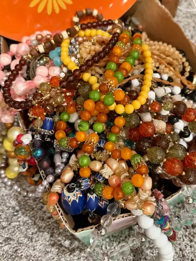 Vintage Necklaces & More! ❤️