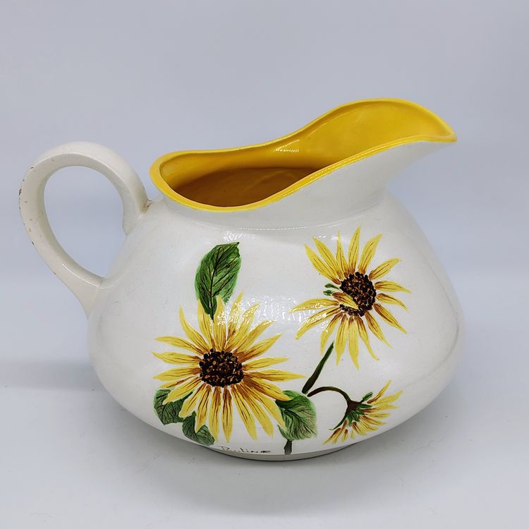 Vtg Ceramic Fat Bottom Pitcher