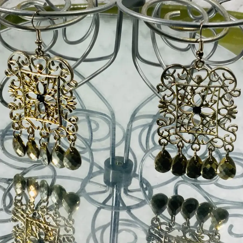 Vintage Costume Jewelry Dangling Metallic Earrings 