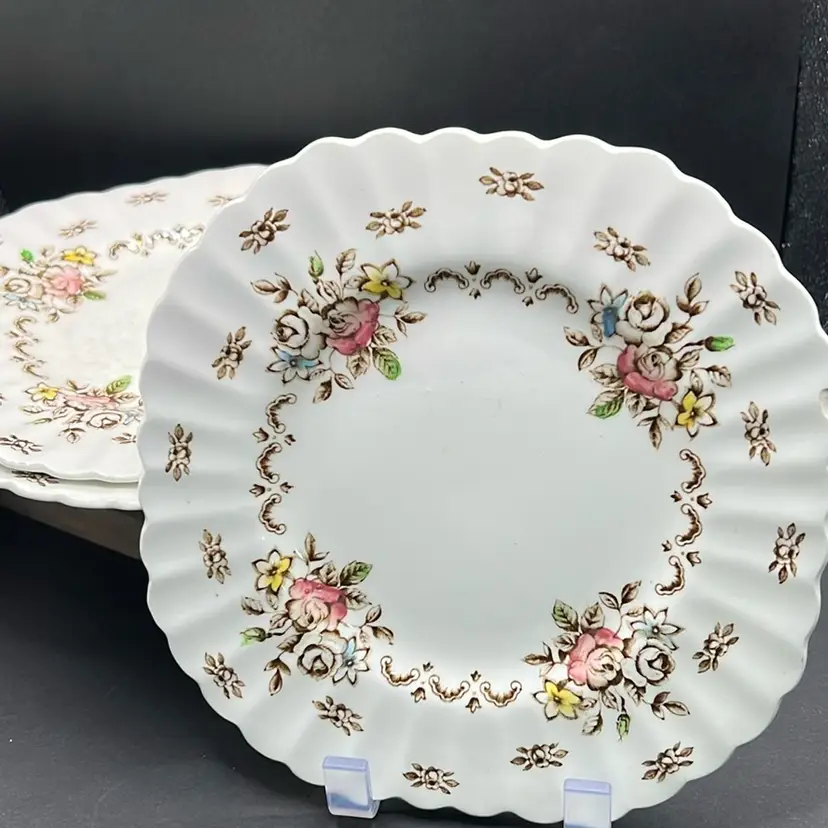 English, Staffordshire, Chatsworth vintage J & G Meakin Chatsworth pattern plate with floral design and scalloped edge,7”, Set Of 3.