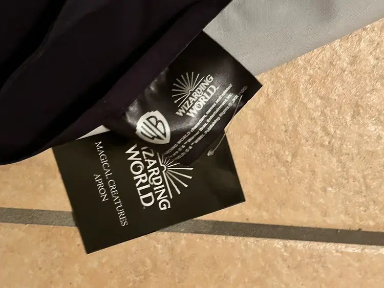 NEW HARRY POTTER Loot Crate Wizarding World HP Care For Magical Creatures Apron