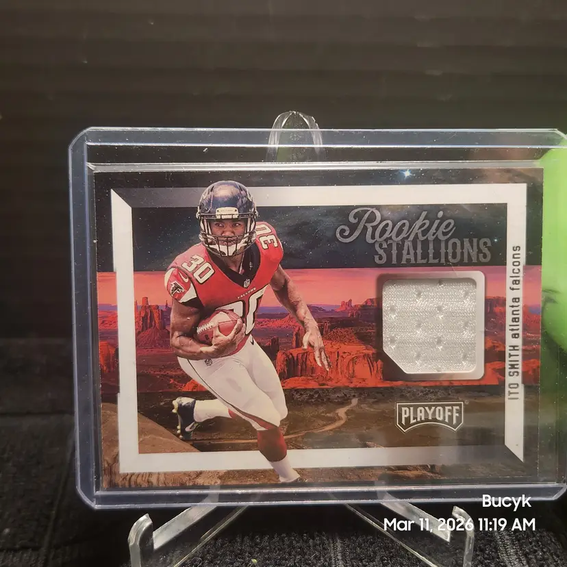 2018 Panini Playoff Relic - Ito Smith Atlanta Falcons