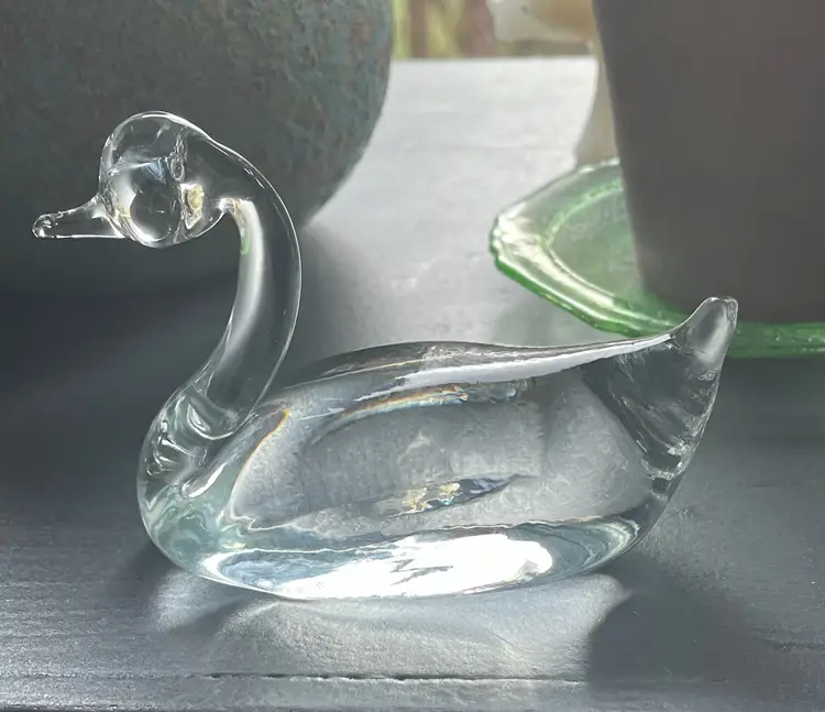 Vintage Clear Glass Swan Figure Preowned