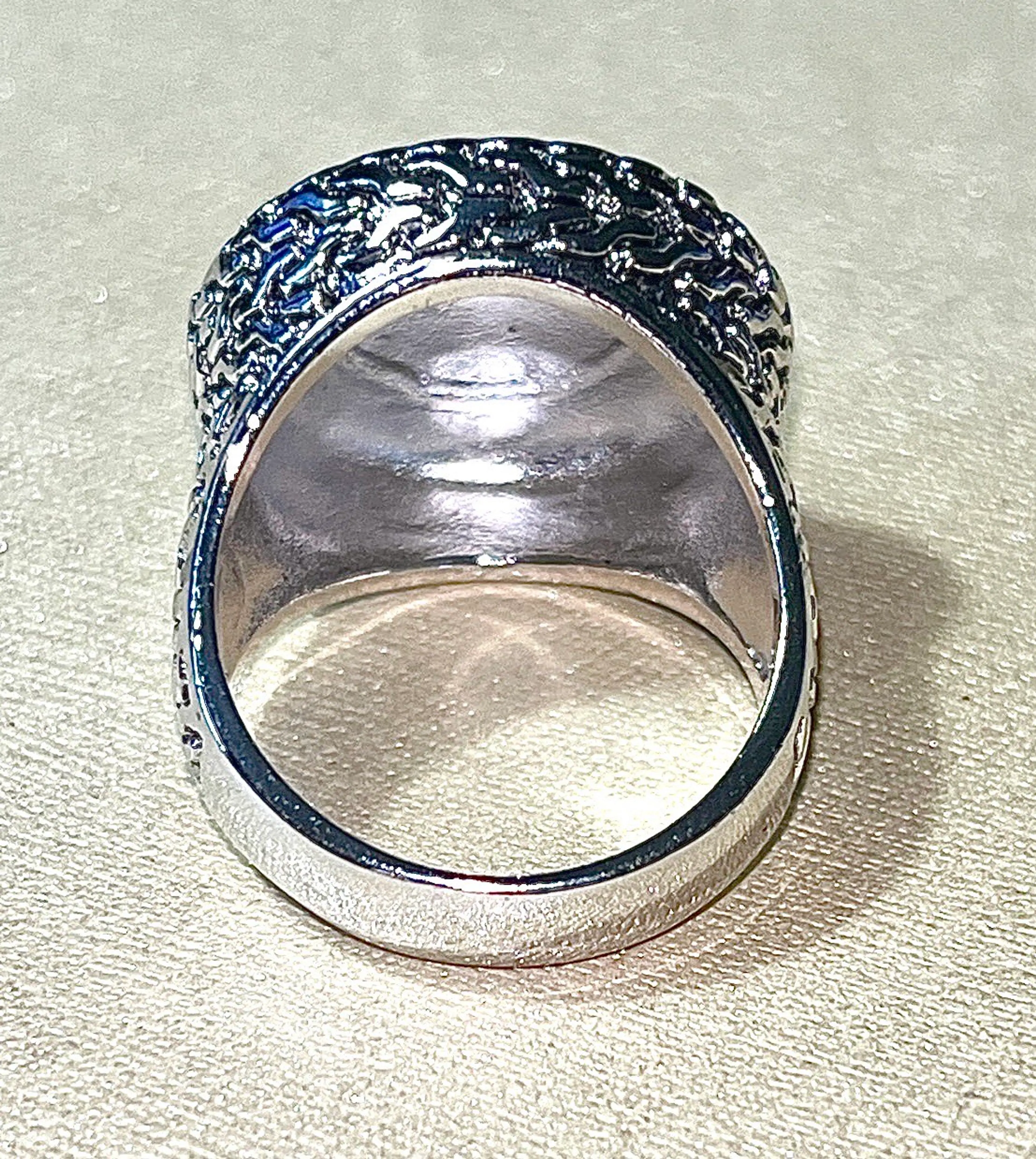 Image 4 of 6