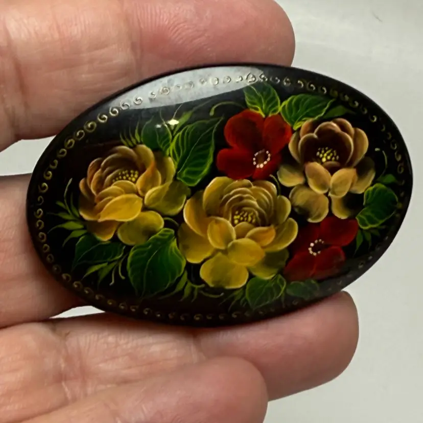 Vintage Russian Lacquer Wood Brooch Pin Folk Art Miniature Red Beige Roses Gold