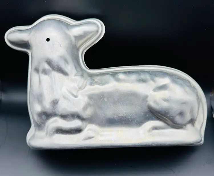 Vintage Aluminum Lamb Mold