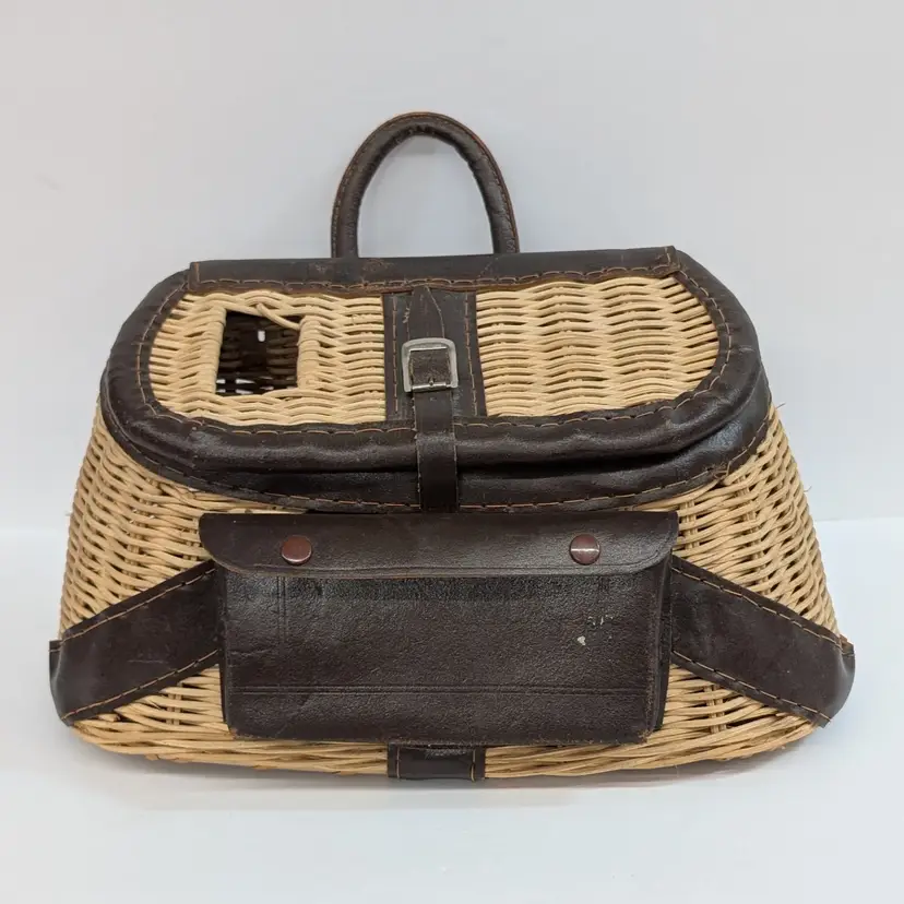 Vintage Fishing Creel Wicker Basket Leather Tackle Pocket & Trim Ruler Decor