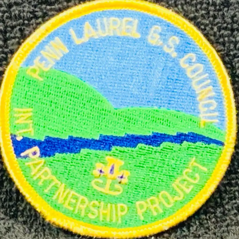 Vintage Scouting Fun Patch: Penn Laurel GS Council International Partnership Project 