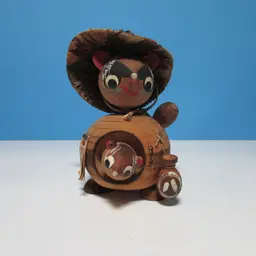 vintage wood Tonuki raccoon dog Japanese figure with baby mouse