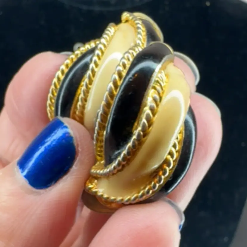 Clip On Black & Ivory Earrings