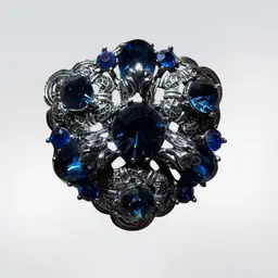 Vintage Lisner Stunning Gold-tone Brooch With Stunning Glass Prong Set Stones