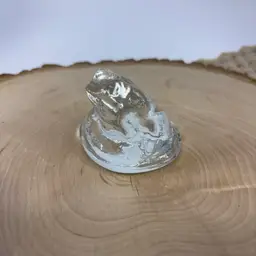 Mini Art Glass Frog 1.5” Glows Green