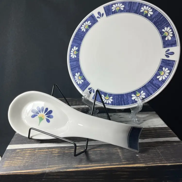 Oneida Kitchen Spring Daisy Ceramic Trivet & Spoon Rest