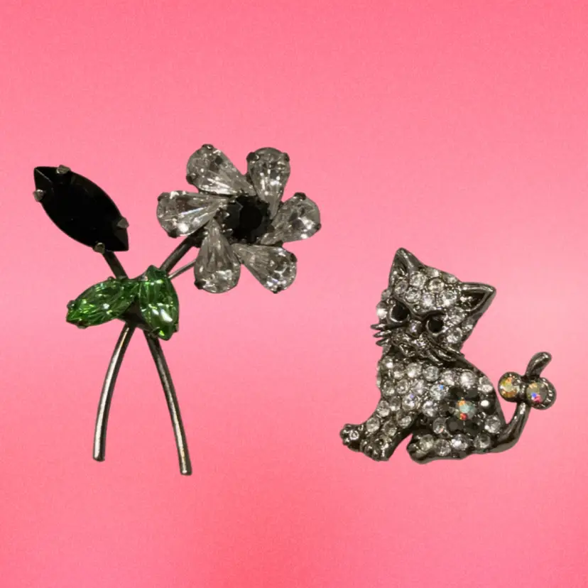 Vintage 90’s Lot Black & White Rhinestone SilverTone Mad Kitty 1”, &  Flower 2”