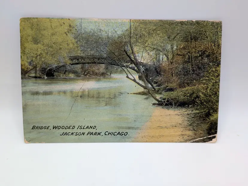 E61. BRIDGE, WOODED ISLAND, JACKSON PARK CHICAGO ANTIQUE POSTCARD POSTMARKED 1915 GREEN 1¢ STAMP