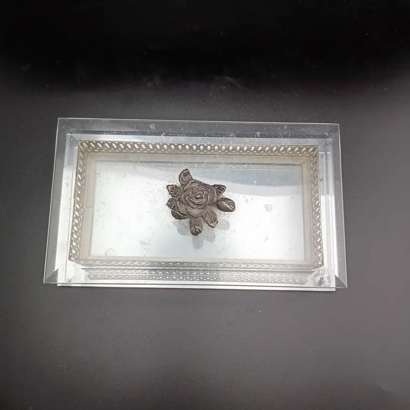 Studio Silversmiths jewelry or trinket box