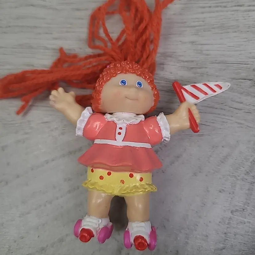 Cabbage Patch Kids Poseable PVC Figure Orange Hair 1984 Flag Roller Skates