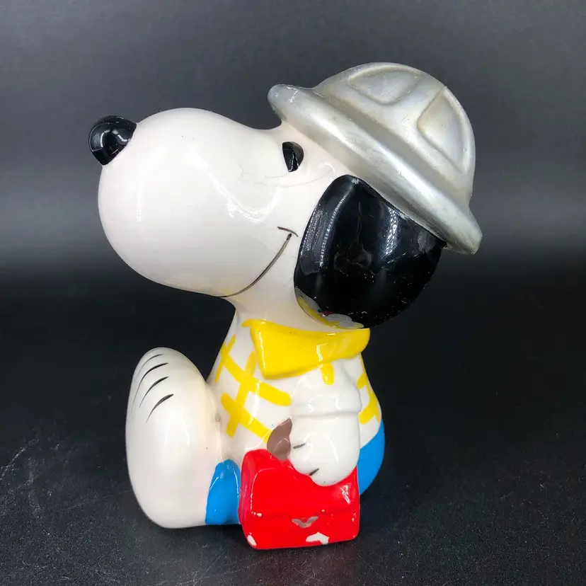 Vintage Peanuts Construction Worker Snoopy Ceramic Coin Bank 1966