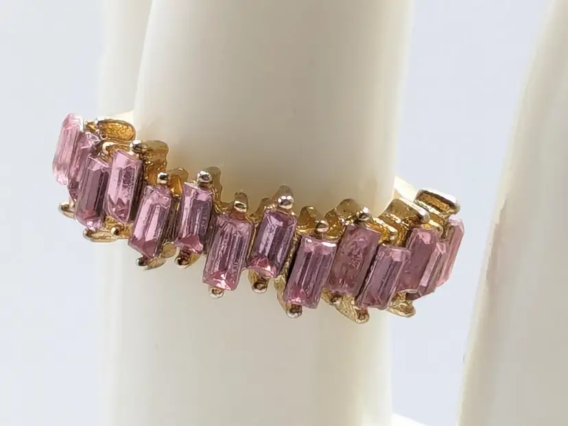 Gold Tone Pink Rhinestone Fashion Ring