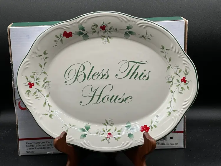 Pfaltzgraff Winterberry "Bless This House" Serving Dish Platter Christmas Plate