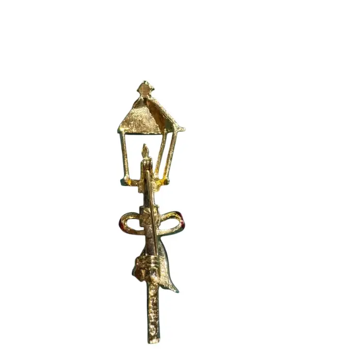Lamp Post Brooch