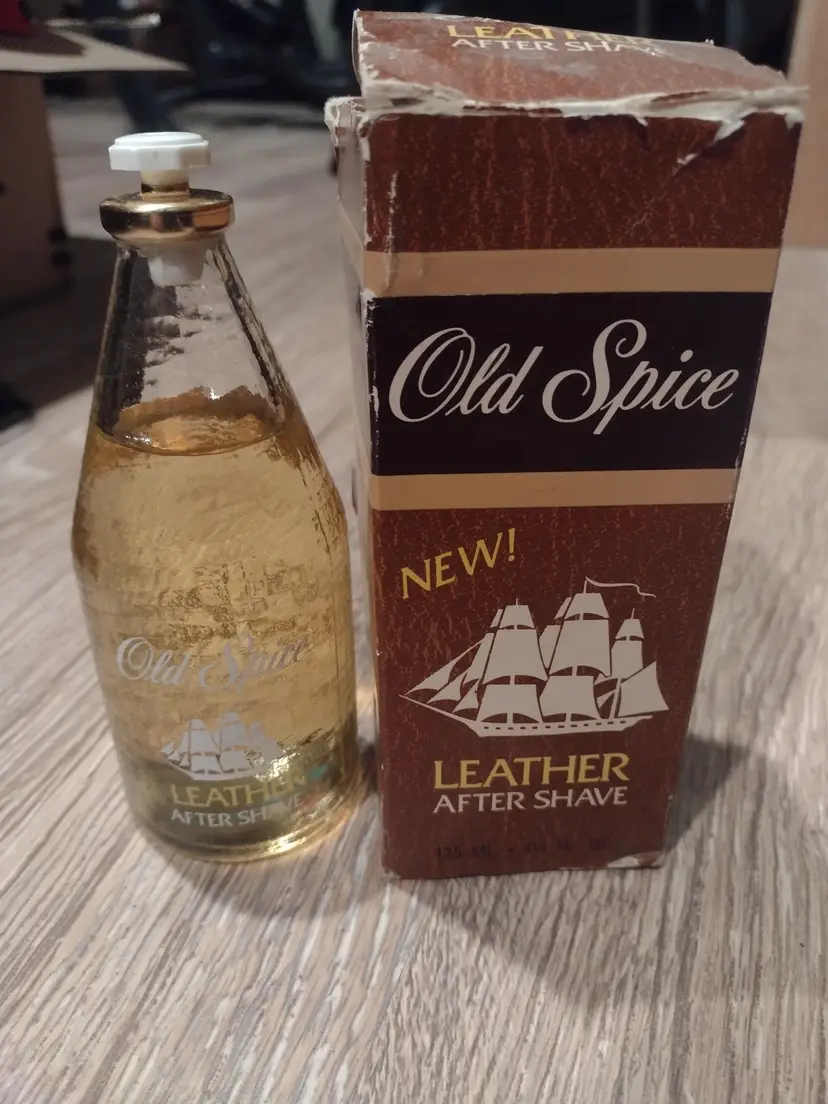 Vintage Old Spice Leather After shave 4.5 fl oz mostly full