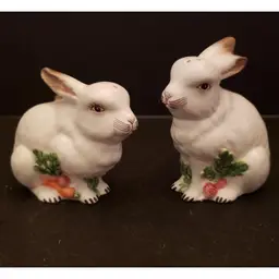 J Willfred Salt Pepper Shakers Ceramic Bunny Rabbit Easter Spring Charles Sadek