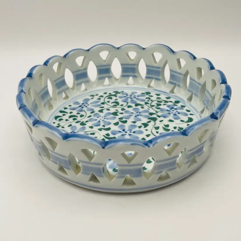 Vintage, Andrea by Sadek, White/Blue/Green, Reticulated, Scalloped Edge, Floral, Round, Trinket Dish