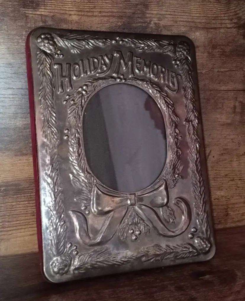 1988 Silver Plated Holiday Memories Photo Book