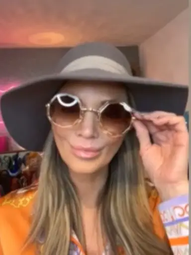 More Funky Fun! With VV❤️