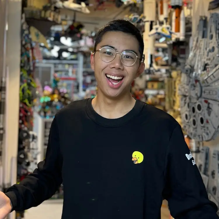 DuckBricks Sweatshirt