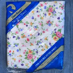 NOS Vintage Dan River No Iron One Double Fitted Sheet Floral Made In USA