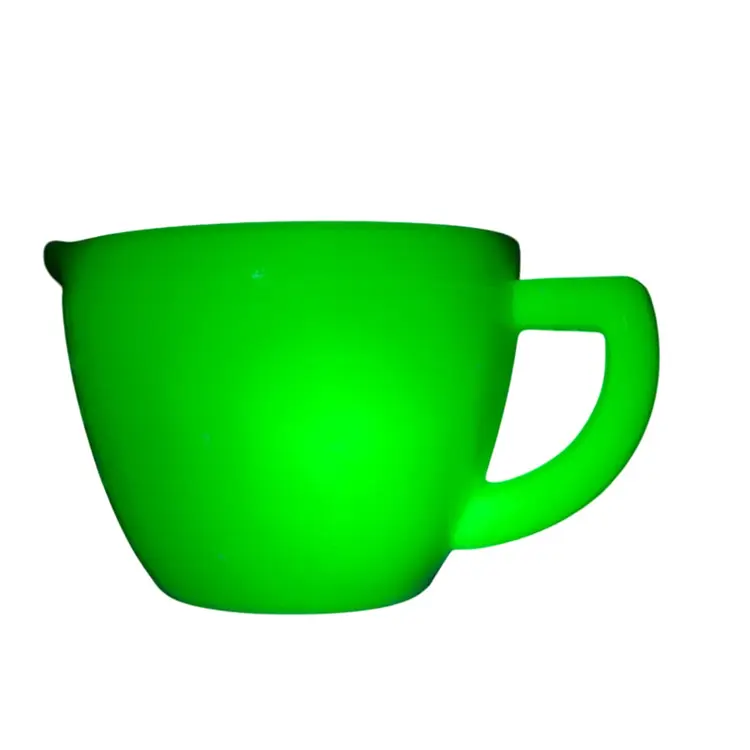 Vintage Jadeite Mckee 2 Cup Measuring Cup Uranium Glass Uv Glows
