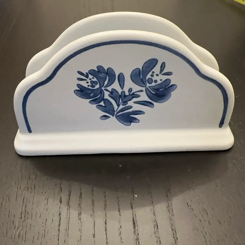 Vintage Pfaltzgraff Yorktowne Ceramic Stoneware Napkin Holder