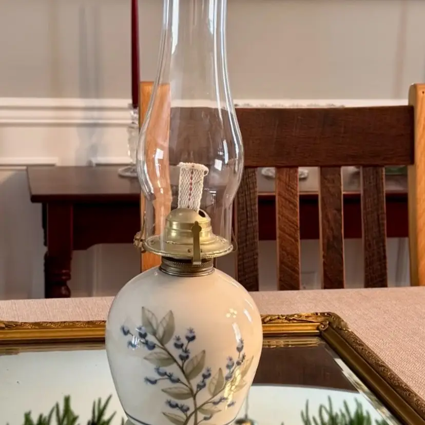 Stoneware Blueberry Oil Lamp