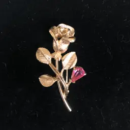 Avon Rose Flower Brooch Pin Gold Tone Pink Rhinestone Rodebud Signed Vintage