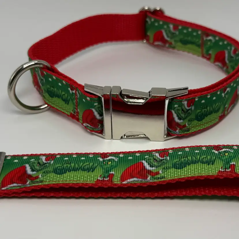 Dog Collar The Grinch Christmas Holiday 
with Matching Keychain Lanyard, Size Large Handmade Heavy Duty W/Buckle NEW
