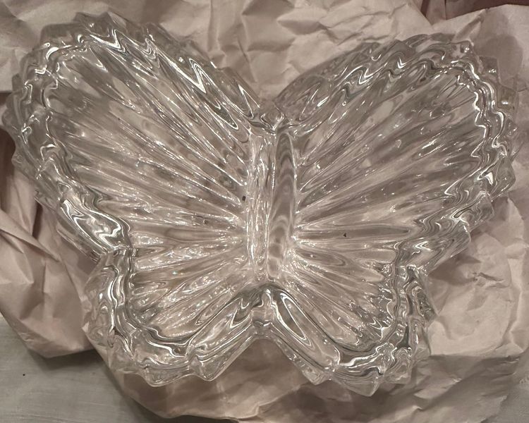 Butterfly Shaped Crystal Trinket / Jewelry Box With Lid Clear Glass
