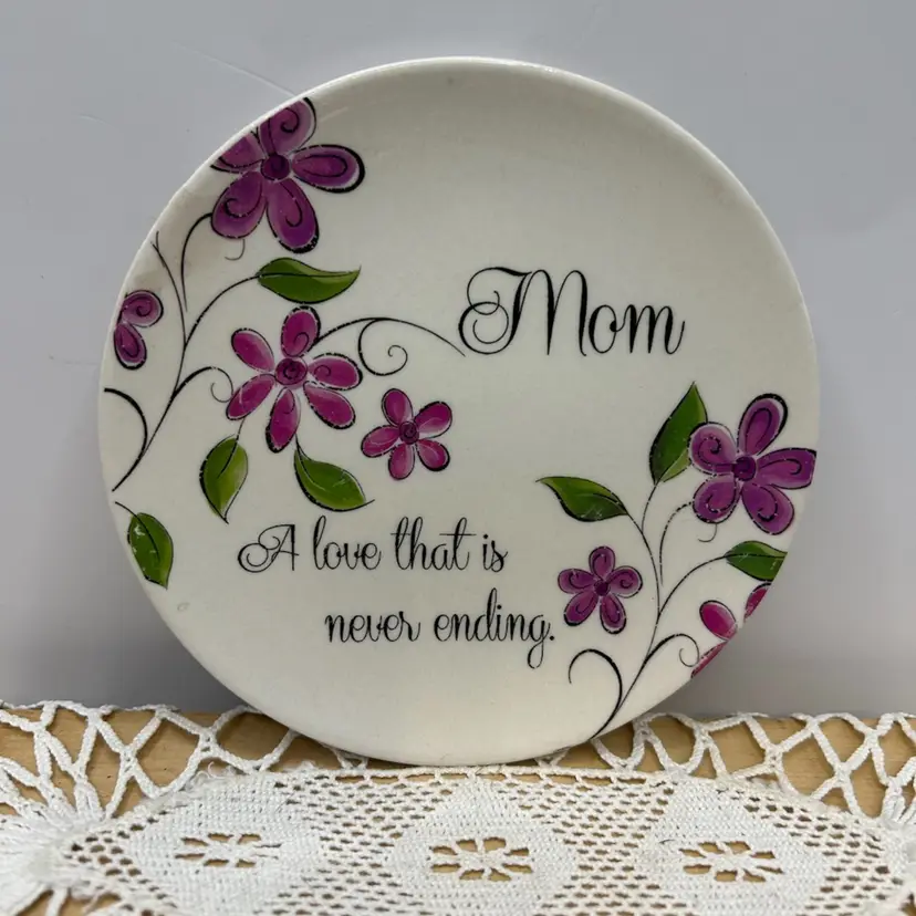 Small Mom Plate / Can Hang 5 1/4”