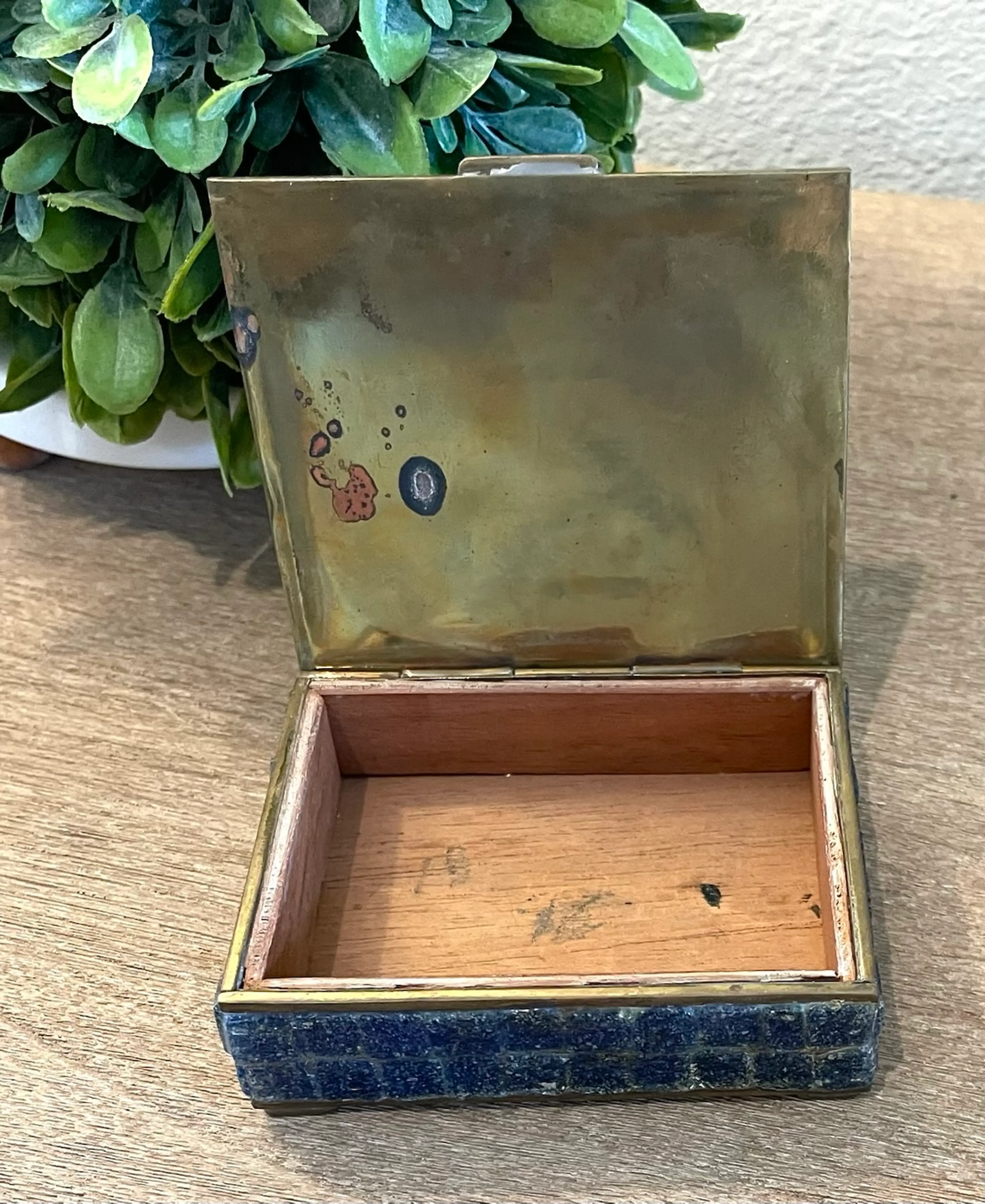 Image 4 of 5