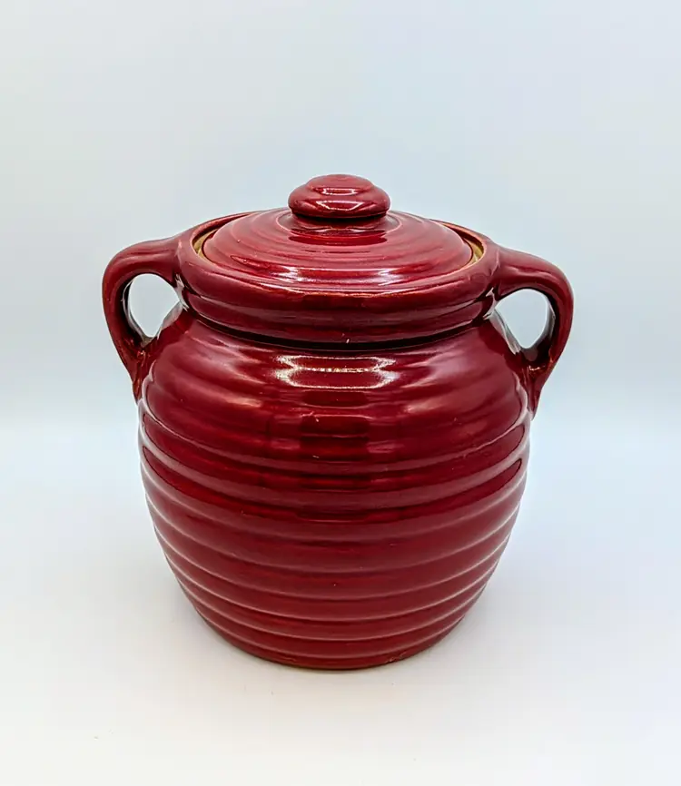 Vintage Red Beehive Stoneware Crock w Lid 7.75” USA Pottery Ribbed
