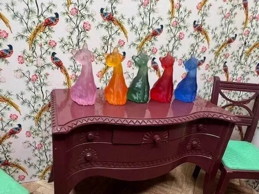 1:12 Miniature Winking Alley Cat